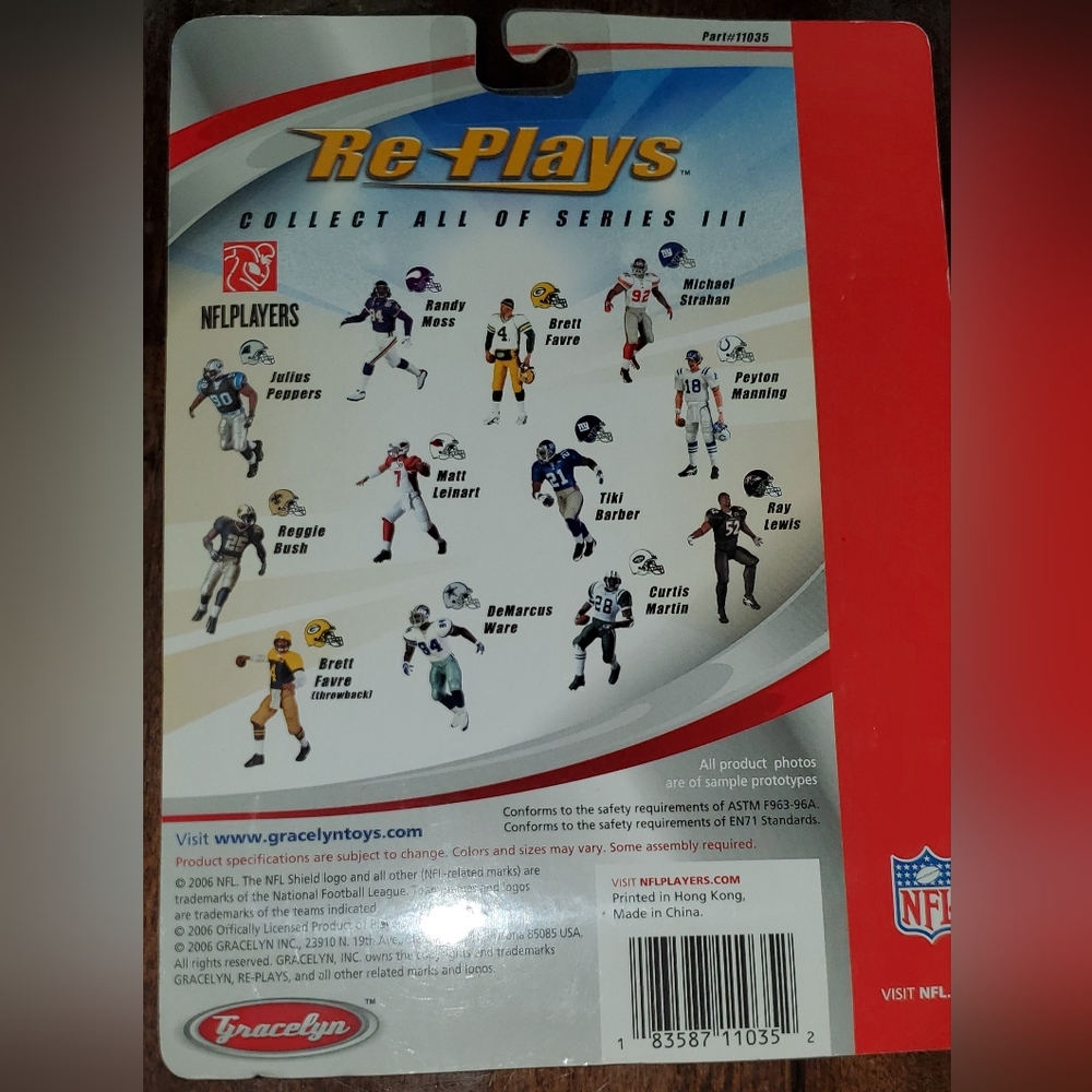 NFL Re-Plays Series 5 Peyton Manning Figure & Turf Stand. Unopened 2007. - Picture 4 of 4